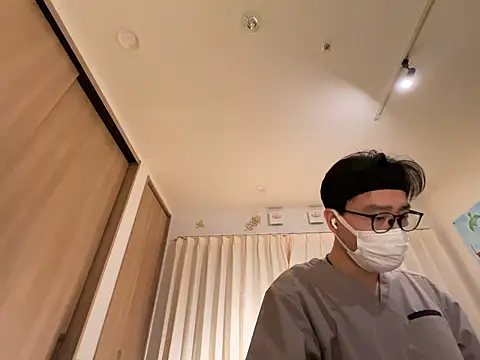 shizuku-kun211 online show from 03/21/26, 12:20