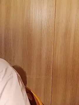 Snapshot of shizuku-kun211 chatting on 02/15/26, 07:02 shizuku-kun211 online show from 02/15/26, 07:02