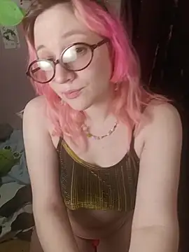 PinkyDavi online show from 04/11/26, 10:24