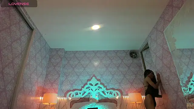 Snapshot of _AdharaSkinny chatting on 02/27/26, 09:03 AdharaSkinny online show from 02/27/26, 09:03