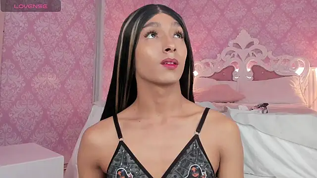 Snapshot of _AdharaSkinny chatting on 02/17/26, 03:04 AdharaSkinny online show from 02/17/26, 03:04