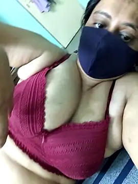 Snapshot of Shivangi_cam chatting on 02/16/26, 10:40 Shivangi cam online show from 02/16/26, 10:40