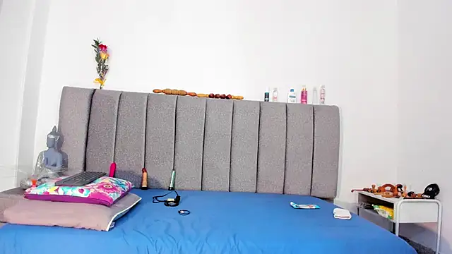 Snapshot of Giselle_James chatting on 03/02/26, 06:04 Giselle James online show from 03/02/26, 06:04