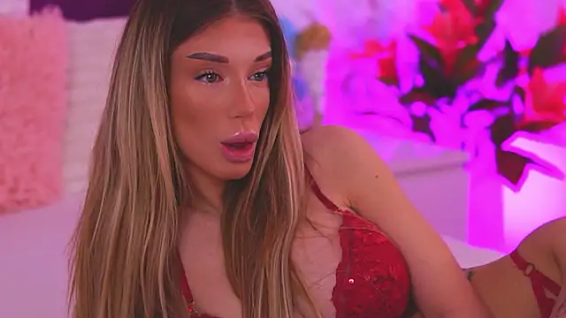 EllinaNuria online show from 03/26/26, 04:44