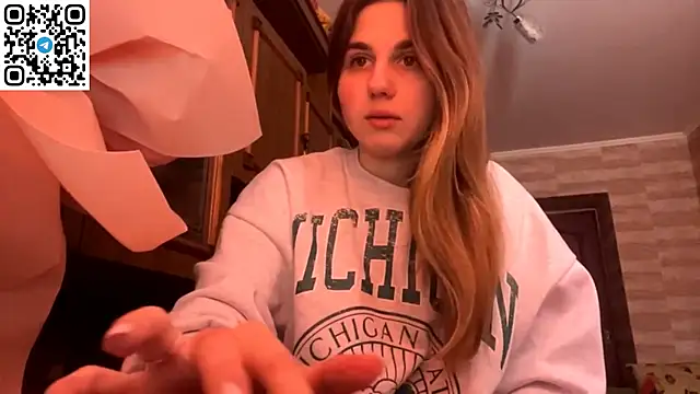 LovelySilk 63 online show from 02/18/26, 09:28