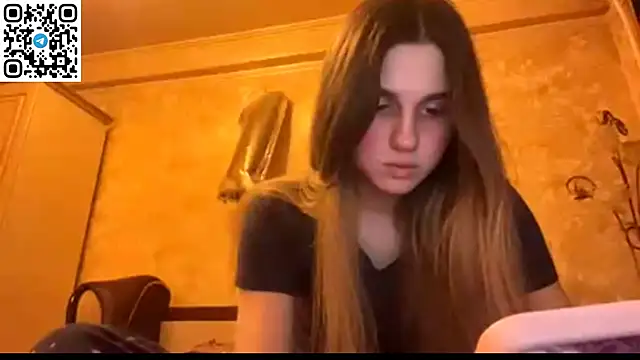 LovelySilk 63 online show from 04/18/26, 07:07