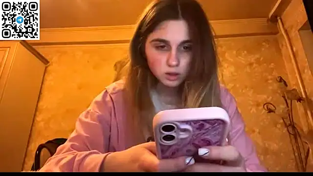 LovelySilk 63 online show from 04/10/26, 06:04