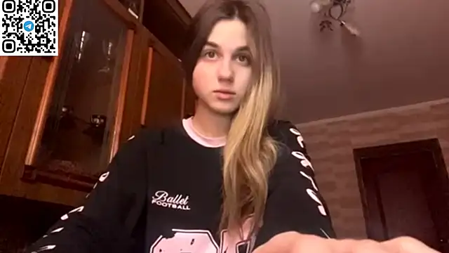 LovelySilk 63 online show from 02/25/26, 08:36