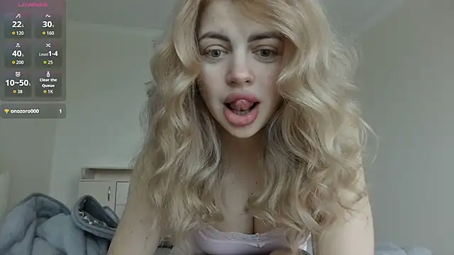 ShamlesssAdell online show from 03/25/26, 06:13