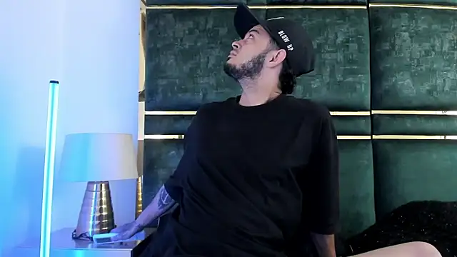 GaelyCoral online show from 04/08/26, 11:12