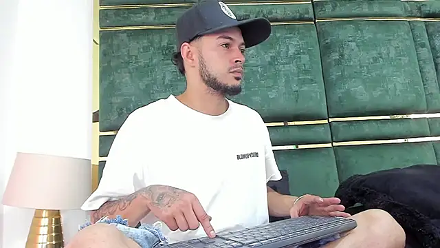 Snapshot of GaelyCoral chatting on 02/10/26, 12:26 GaelyCoral online show from 02/10/26, 12:26