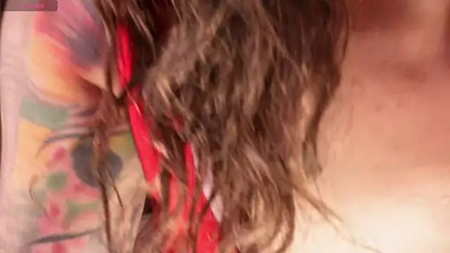 lara bombshell  online show from 04/18/26, 12:02