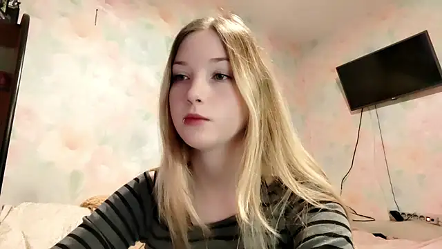 TiaBIanks online show from 04/16/26, 06:58