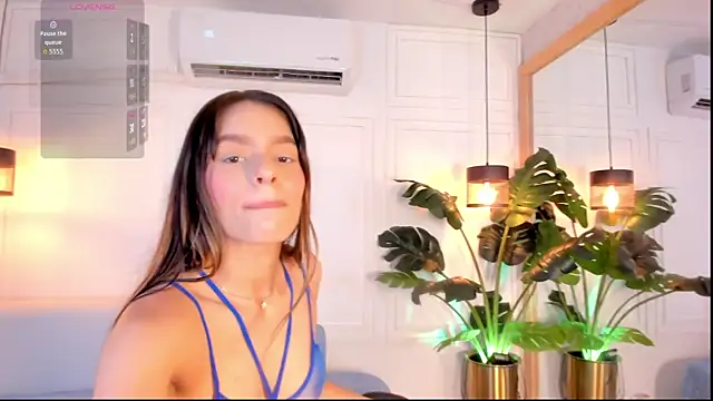 Nicole Whittee online show from 04/11/26, 08:01