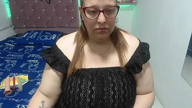 kataleyamilf69 online show from 03/05/26, 12:46