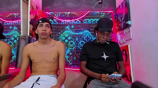 Jeanpieroo26 online show from 04/06/26, 07:48