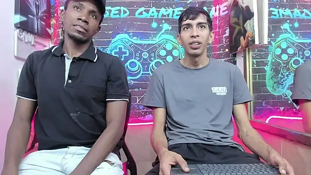 Jeanpieroo26 online show from 04/11/26, 08:45