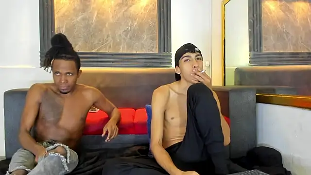 Jeanpieroo26 online show from 04/12/26, 07:50