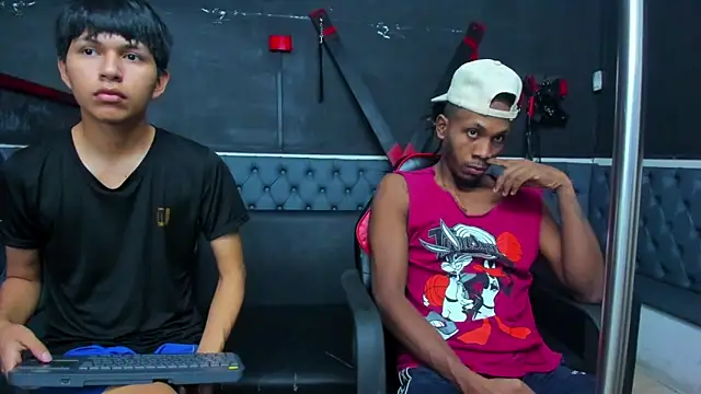 Snapshot of Jeanpieroo26 chatting on 02/27/26, 07:46 Jeanpieroo26 online show from 02/27/26, 07:46