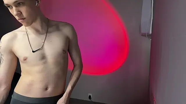 Snapshot of cronck52 chatting on 04/15/26, 02:54 cronck52 online show from 04/15/26, 02:54