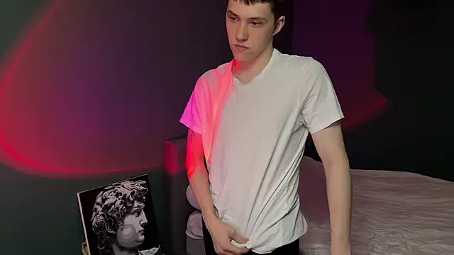 Snapshot of cronck52 chatting on 04/02/26, 12:23 cronck52 online show from 04/02/26, 12:23