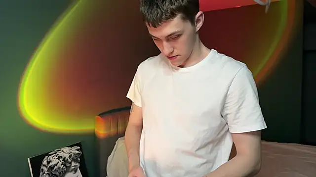 Snapshot of cronck52 chatting on 03/23/26, 09:36 cronck52 online show from 03/23/26, 09:36