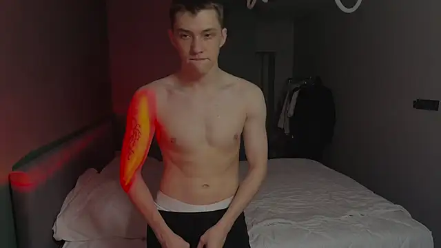 Snapshot of cronck52 chatting on 02/13/26, 10:10 cronck52 online show from 02/13/26, 10:10