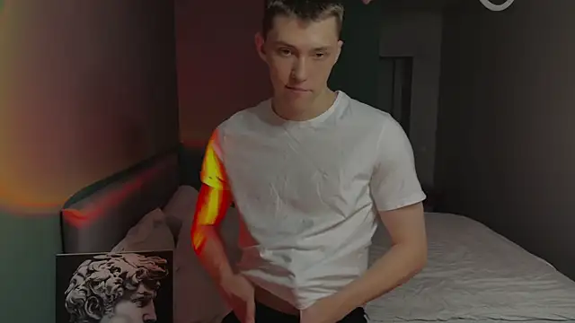 Snapshot of cronck52 chatting on 02/06/26, 09:00 cronck52 online show from 02/06/26, 09:00