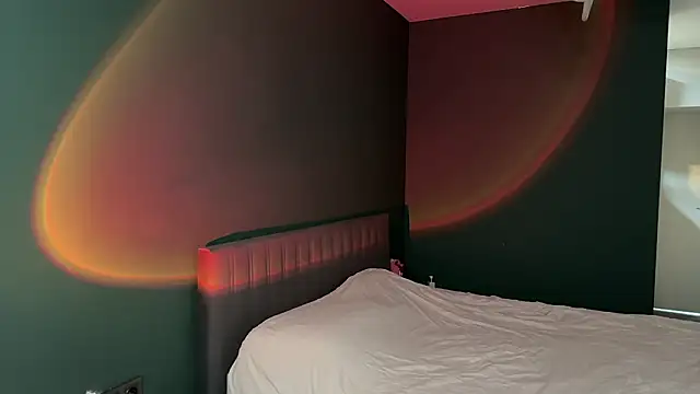 Snapshot of cronck52 chatting on 03/08/26, 07:11 cronck52 online show from 03/08/26, 07:11