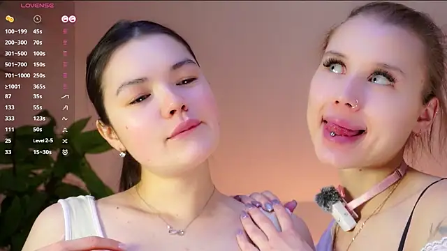 Snapshot of BertaForth chatting on 02/19/26, 07:27 BertaForth online show from 02/19/26, 07:27