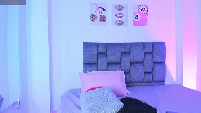 Snapshot of Madison_Rosee chatting on 03/18/26, 01:57 Madison Rosee online show from 03/18/26, 01:57