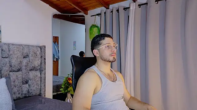 Snapshot of NICK_MOSS_ chatting on 02/25/26, 10:37 NICK MOSS online show from 02/25/26, 10:37