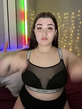 Snapshot of lipsi_vikki chatting on 02/21/26, 06:43 lipsi vikki online show from 02/21/26, 06:43