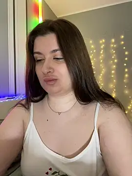 Snapshot of lipsi_vikki chatting on 02/14/26, 04:45 lipsi vikki online show from 02/14/26, 04:45