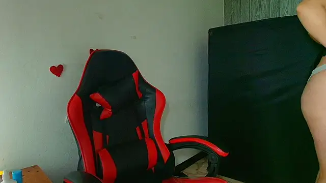 peachy hot online show from 03/15/26, 04:52