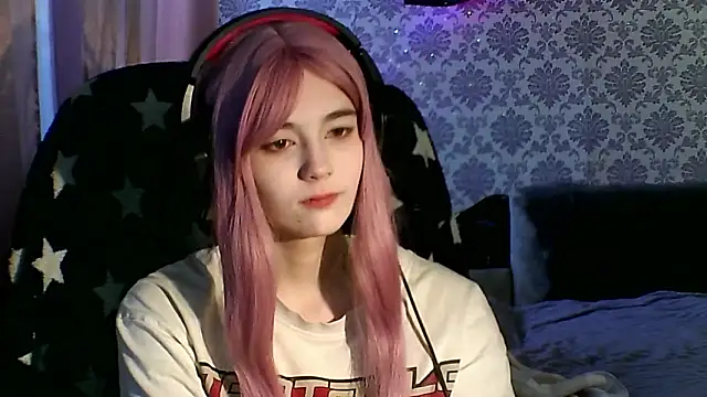 Snapshot of Angels_corner chatting on 02/06/26, 09:38 Angels corner online show from 02/06/26, 09:38