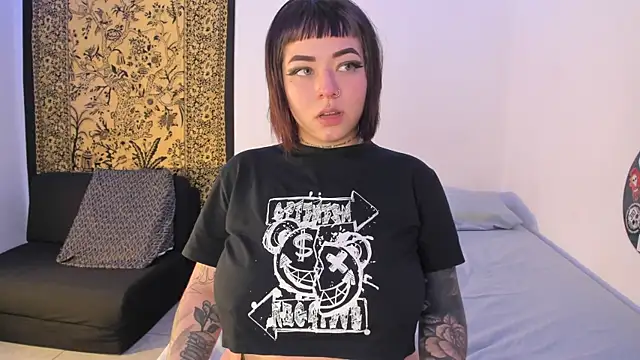 Aria x Orien  online show from 06/25/26, 07:30