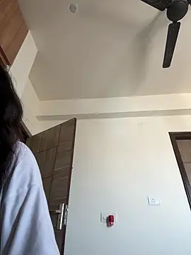 raavigirl online show from 05/30/26, 05:03