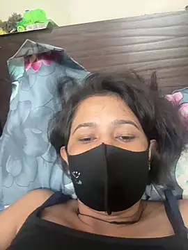 Snapshot of raavigirl chatting on 02/27/26, 08:19 raavigirl online show from 02/27/26, 08:19