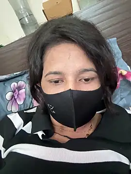 Snapshot of raavigirl chatting on 02/26/26, 06:13 raavigirl online show from 02/26/26, 06:13