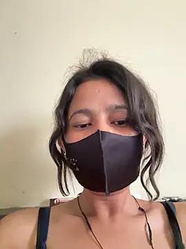 raavigirl online show from 03/13/26, 03:33