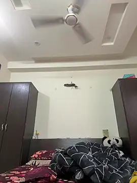 raavigirl online show from 03/20/26, 05:08