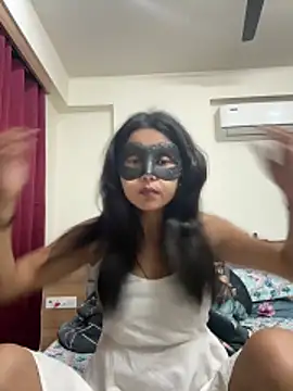 raavigirl online show from 04/02/26, 02:02