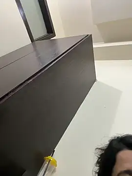 raavigirl online show from 03/13/26, 03:39