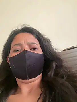 raavigirl online show from 03/21/26, 02:46