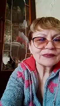 SophieBurns online show from 04/13/26, 08:29