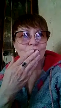 SophieBurns online show from 03/25/26, 02:05