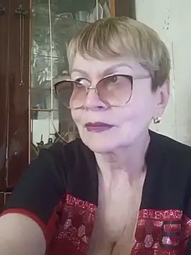 Snapshot of SophieBurns chatting on 06/12/26, 10:46 SophieBurns online show from 06/12/26, 10:46