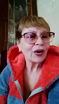 SophieBurns online show from 04/17/26, 11:02