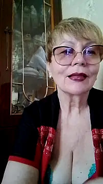 Snapshot of SophieBurns chatting on 07/10/26, 10:48 SophieBurns online show from 07/10/26, 10:48